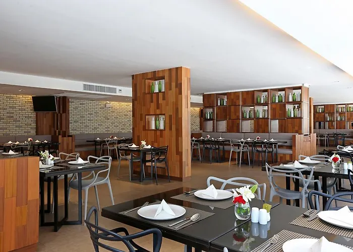 S Ratchada Leisure 5*