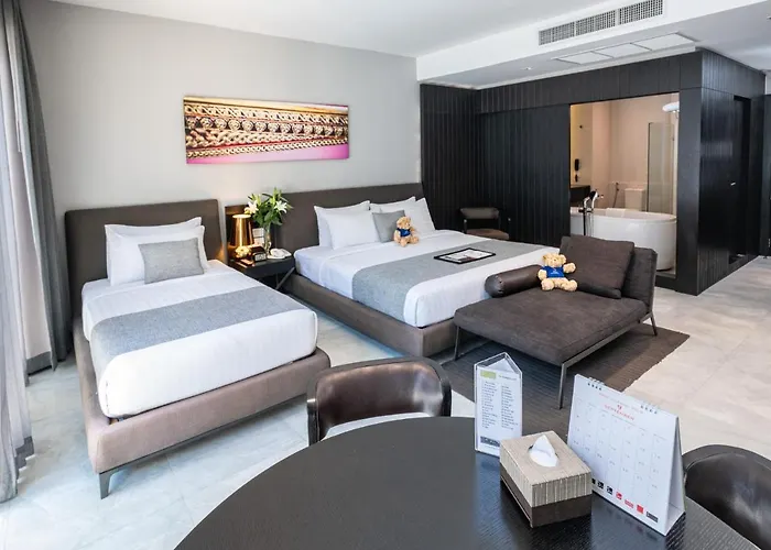 S Ratchada Leisure Hotel 5*