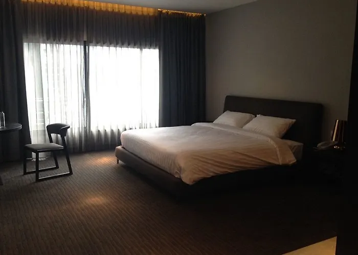 S Ratchada Leisure 5*