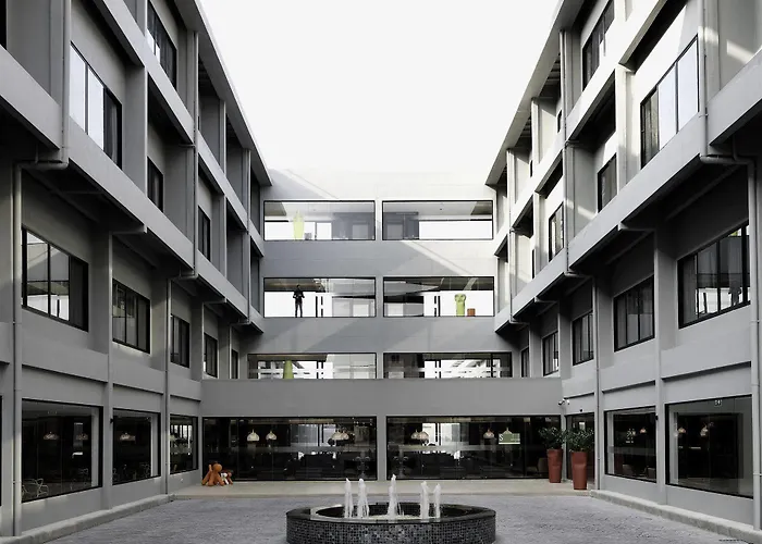 S Ratchada Leisure Hotel 5*