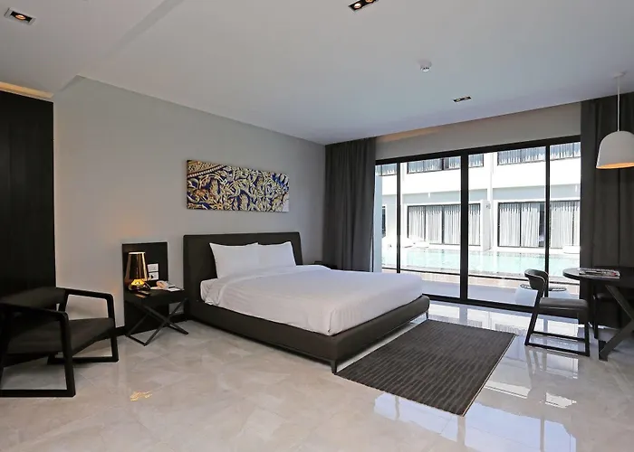 S Ratchada Leisure Hotel 5*