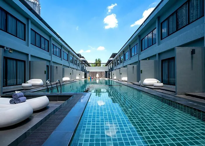 S Ratchada Leisure Hotel